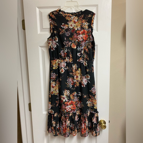 A new day Black Floral Sleeveless Dress - Picture 5 of 6